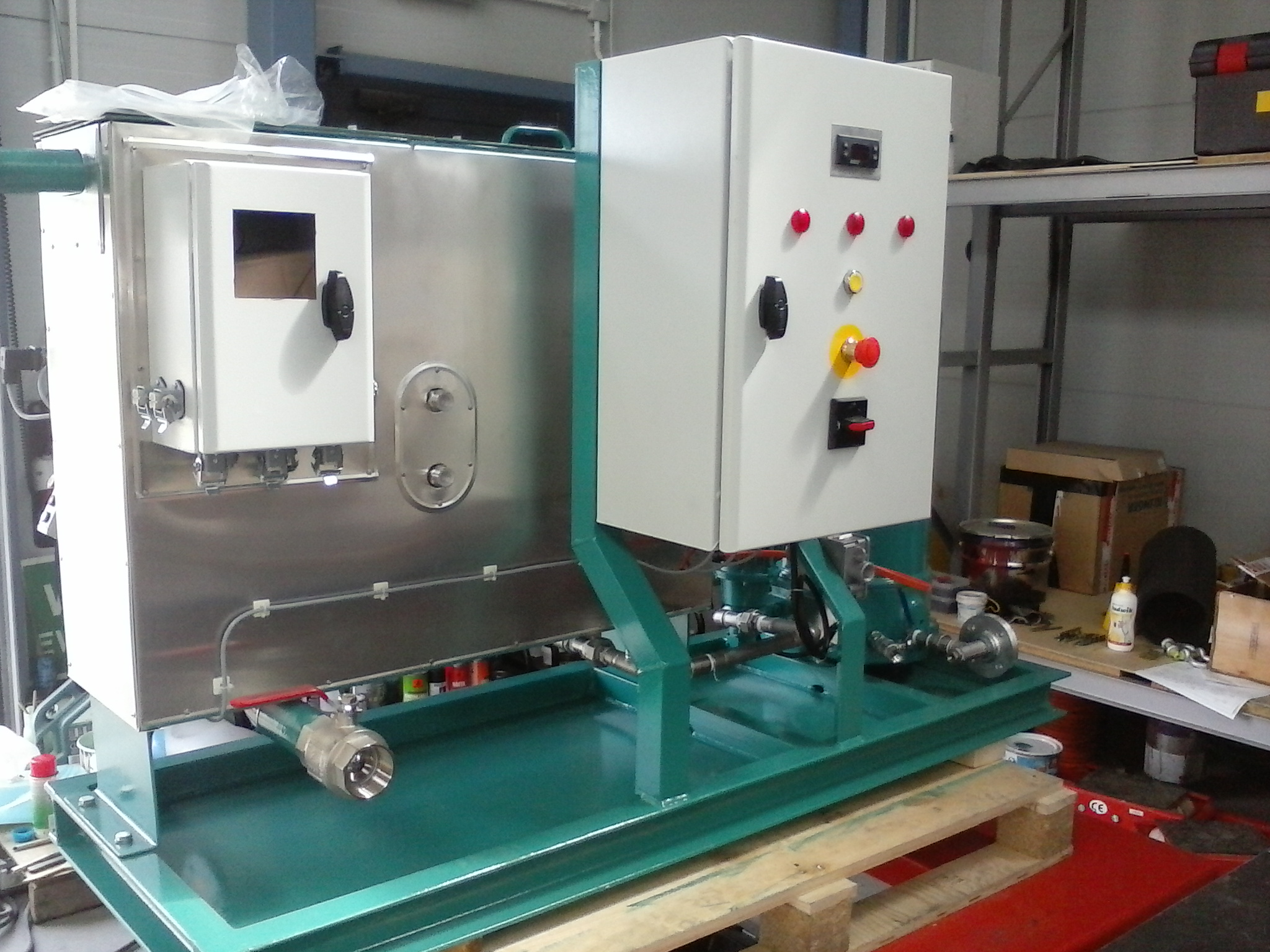 Modular skids for maritime industry